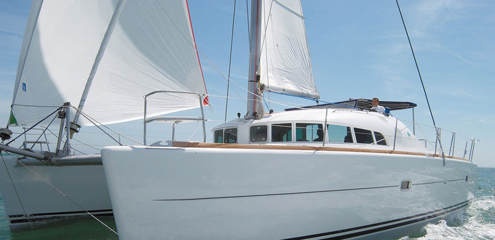Hire Private Charter Southern Man a Classic Styled 41 Footer Lagoon 410 in Whitsundays Hire Private Charter Southern Man a Classic Styled 41 Footer Lagoon 410 in Whitsundays